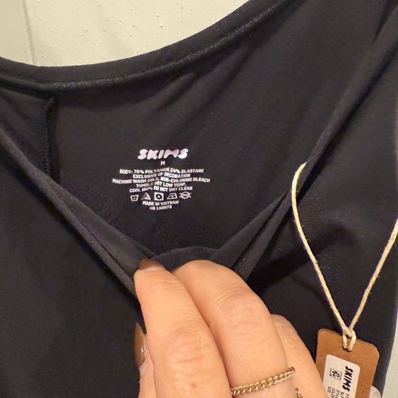 SKIMS Black fits Everybody Tank Dress NWT - Picture 2 of 3